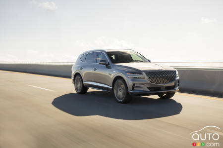 2021 Genesis GV80, three-quarters front